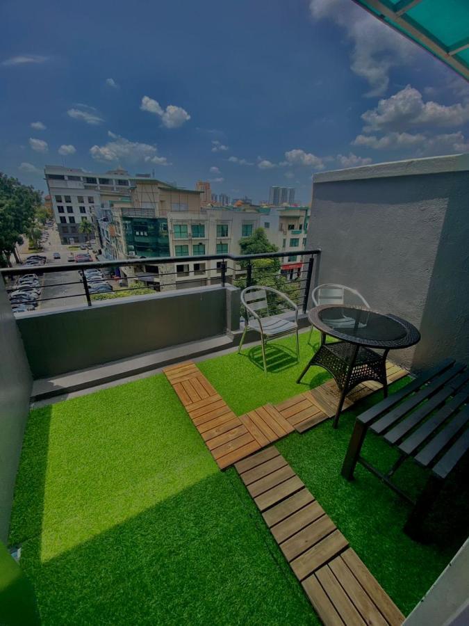 โรงแรมเบสท์วิว ซันเวย์เมนตารี เปอตาลิงจายา ภายนอก รูปภาพ